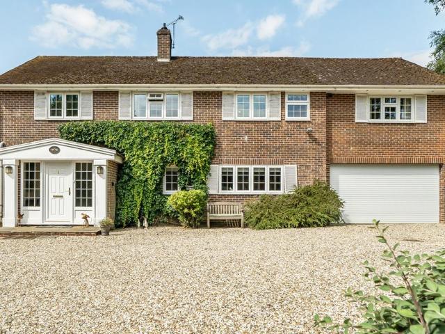 House for sale in Frilsham, West Berkshire