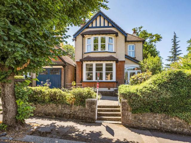 House for sale in London Borough of Croydon, Purley