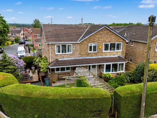 House for sale in Ossett, West Yorkshire