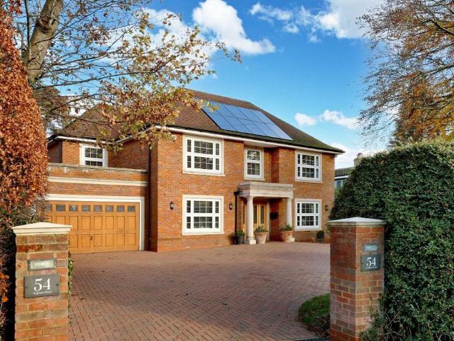 House for sale in Chepping Wycombe, Tylers Green