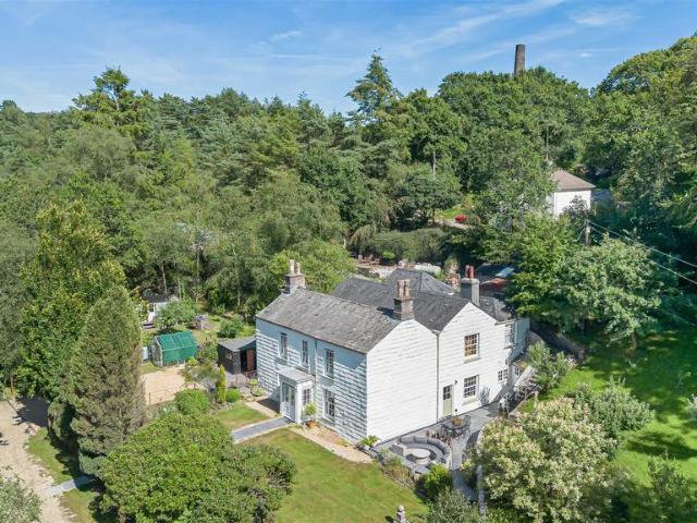 House for sale in Weir Quay, Devon