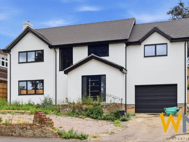 House for sale in Navestock Side, Essex