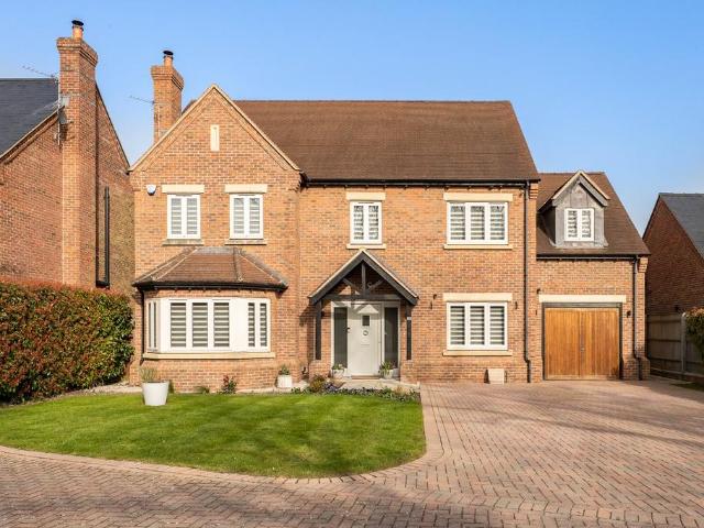House for sale in Weston Turville