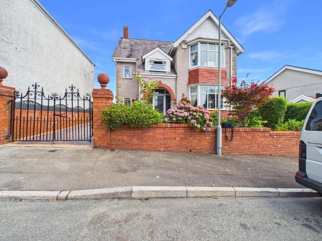 House for sale in Mynyddbach, Nangreaves