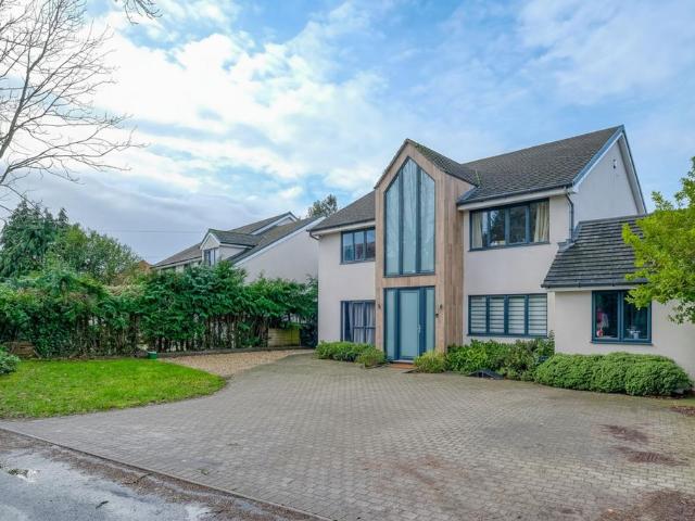 House for sale in Stoke Heath, Bromsgrove