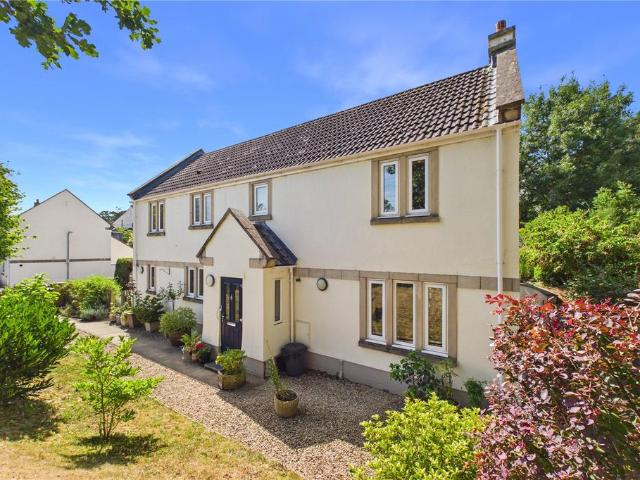 House for sale in Hallatrow