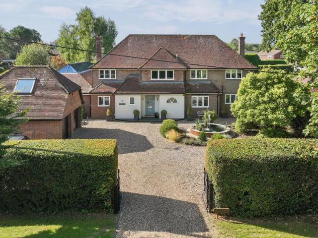 House for sale in Missendens Community Board, Hyde Heath