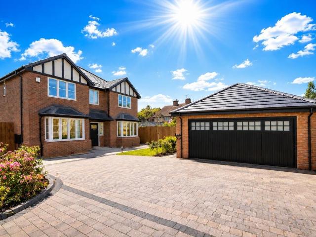 House for sale in Bloxwich, West Midlands