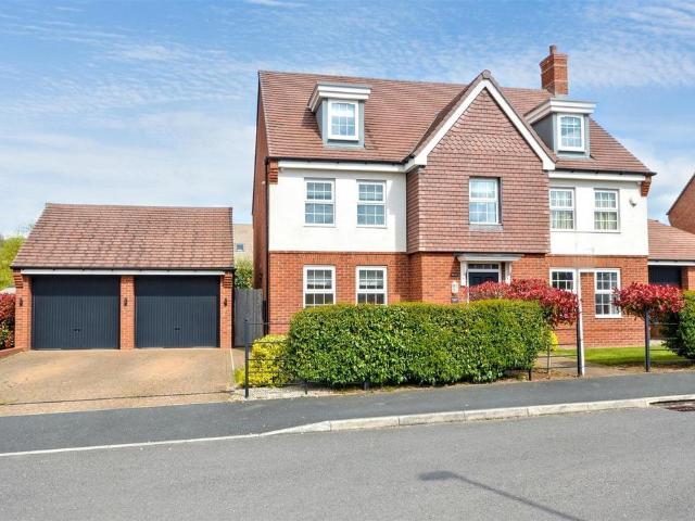 House for sale in Stoke-on-Trent