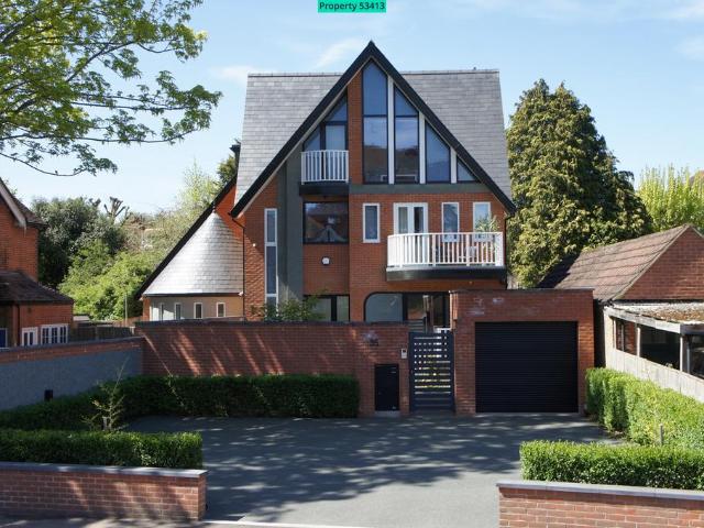 House for sale in St Albans, Five Acres