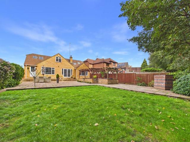 House for sale in Beaconsfield and Chepping Wye Community Board, Loudwater