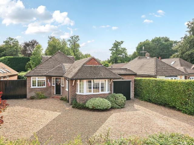 House for sale in Sheerwater, Woking