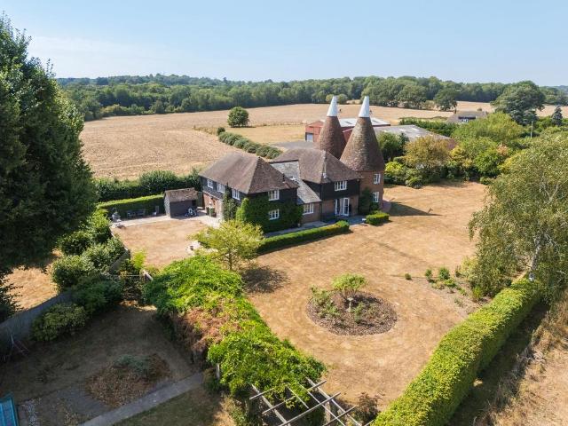 House for sale in Capel, Sandown Park