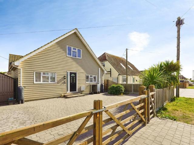 House for sale in Folkestone, Kent
