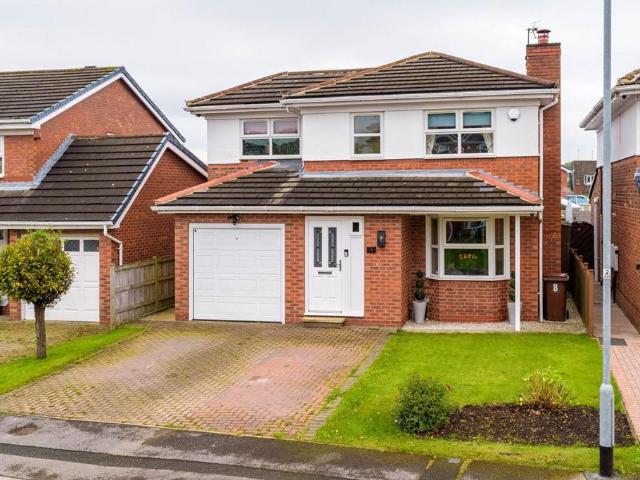 House for sale in Drighlington, Adwalton
