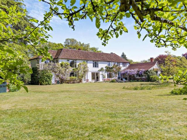 House for sale in Bucklebury, West Berkshire