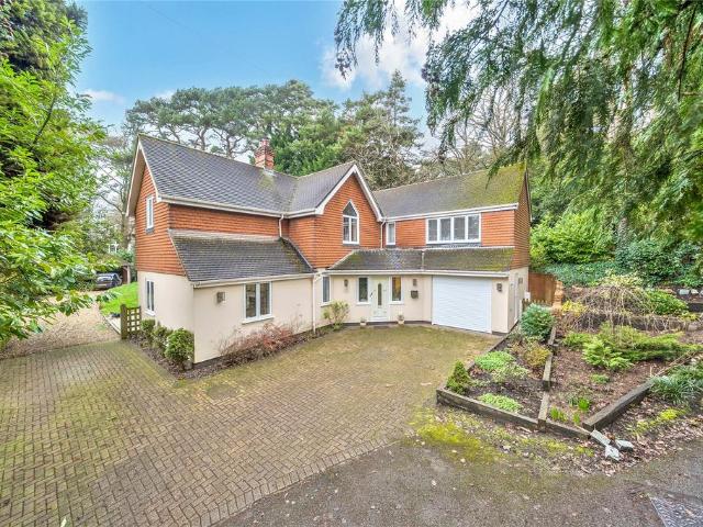 House for sale in Heatherside, Heol-las