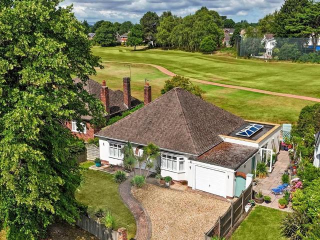 House for sale in Upton-by-Chester, Two Mills