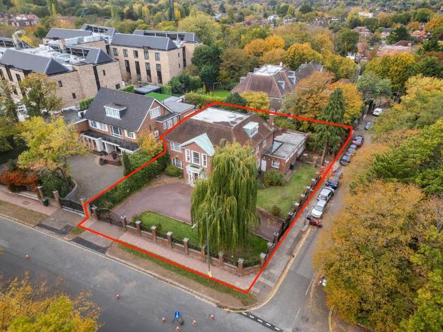 House for sale in Hampstead Garden Suburb, Greater London
