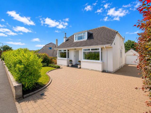 House for sale in Bearsden, Scotland