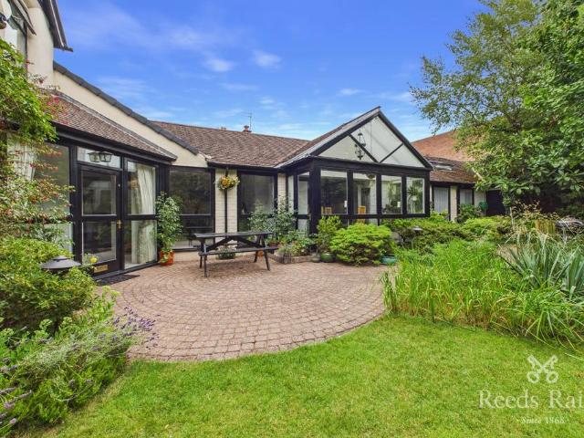 House for sale in Georgia, Greater Manchester