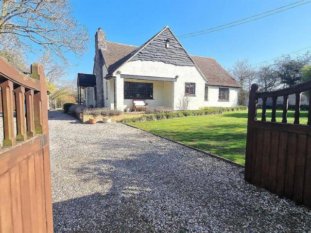House for sale in Chelmsford, Isle Of Man