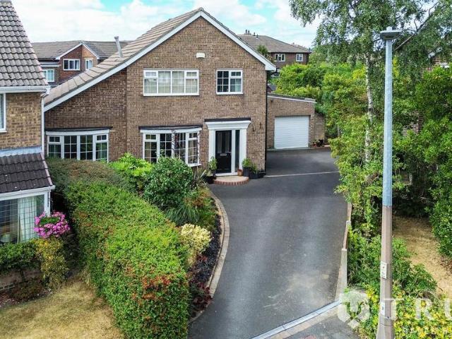 House for sale in Lower Hopton, Mirfield