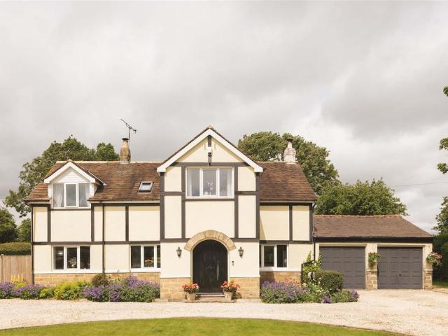 House for sale in Kirk Deighton