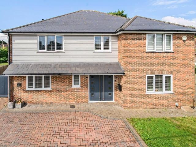 House for sale in Folkestone, Densole