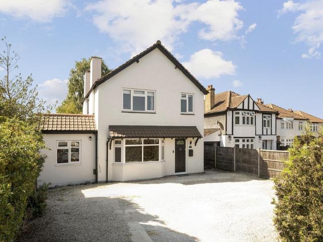House for sale in Lower Halliford, Surrey