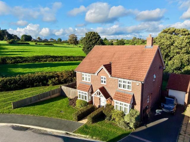 House for sale in Chorlton Lane, Cheshire