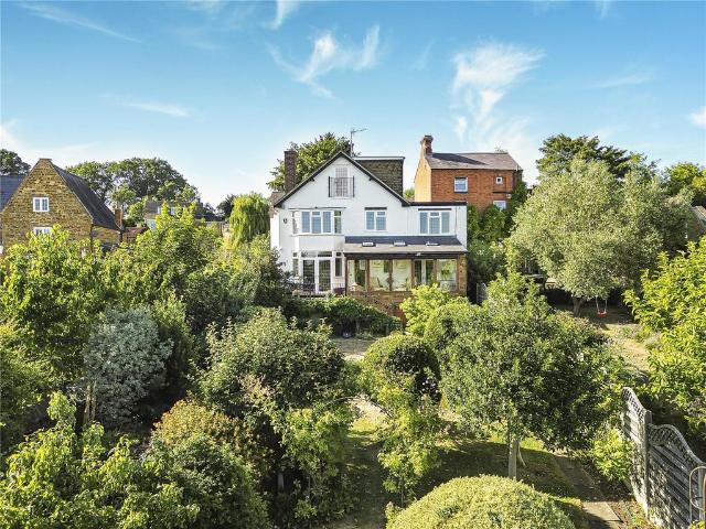 House for sale in Flore, Northamptonshire