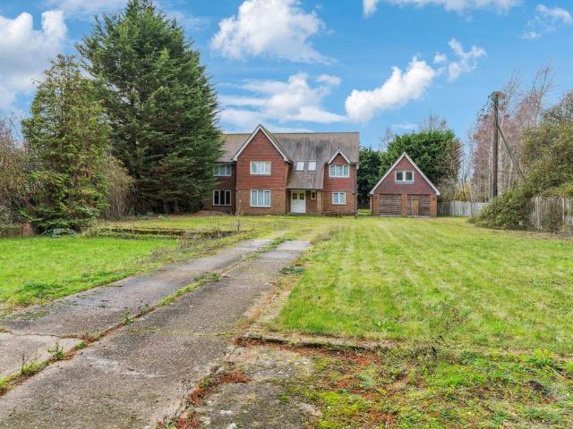 House for sale in Lower Stondon, Bedfordshire