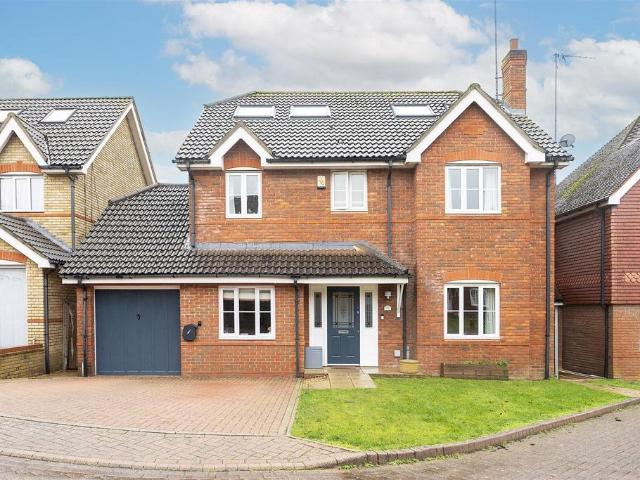 House for sale in Five Acres, Hertfordshire