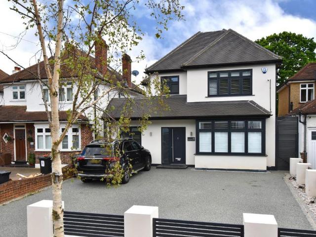 House for sale in Park Langley, Greater London