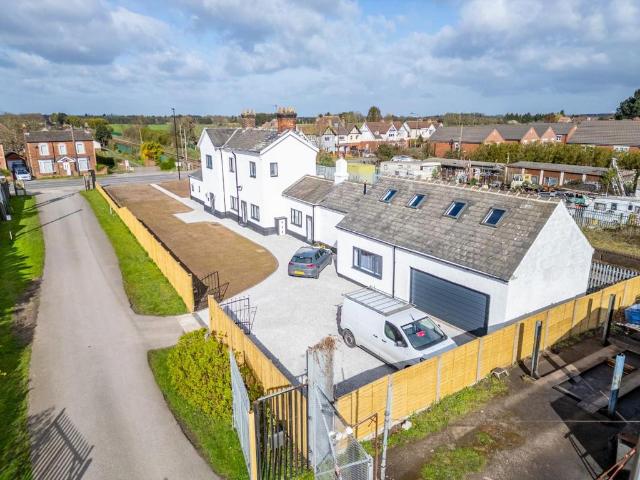 House for sale in Blaxton, South Yorkshire