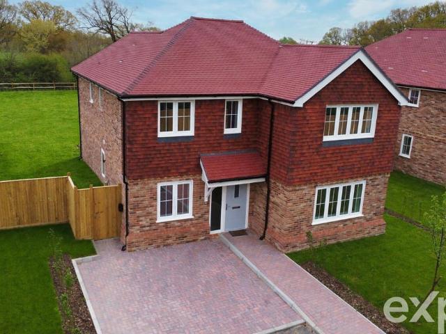 House for sale in Midway, Kent