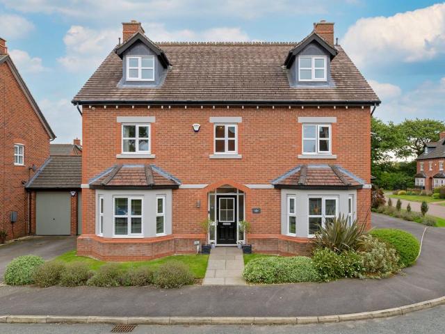 House for sale in Broomedge, Lymm