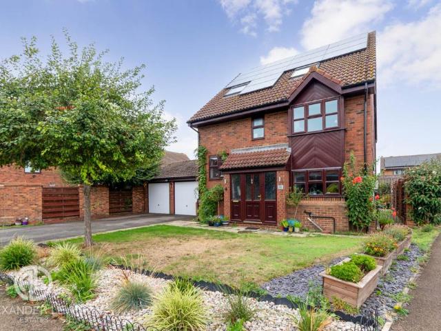 House for sale in Lower Stondon, Bedfordshire