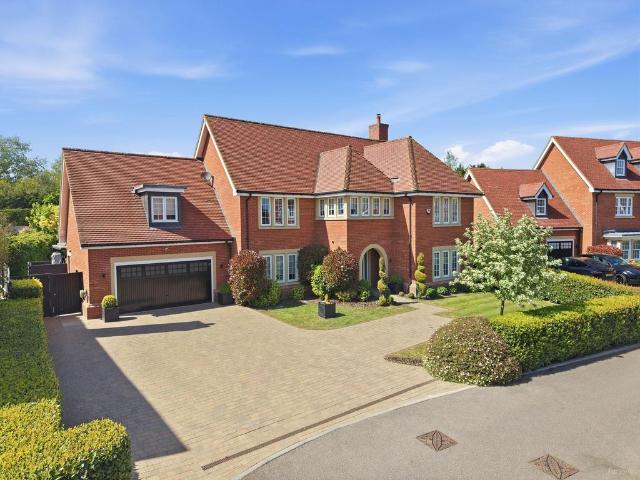 House for sale in Ingatestone and Fryerning, Navestock Side