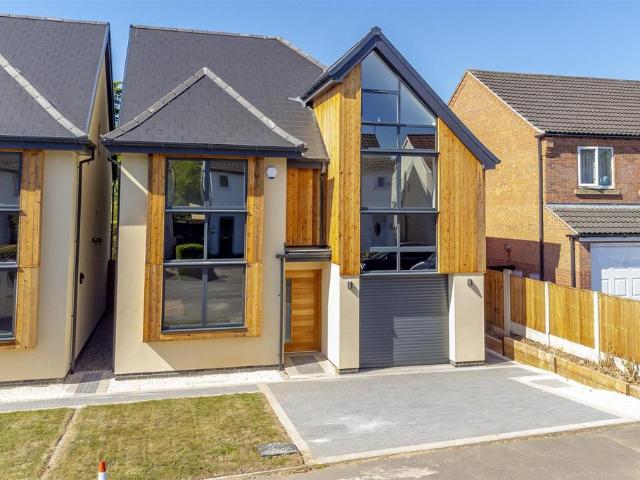 House for sale in Caldermill, East Midlands