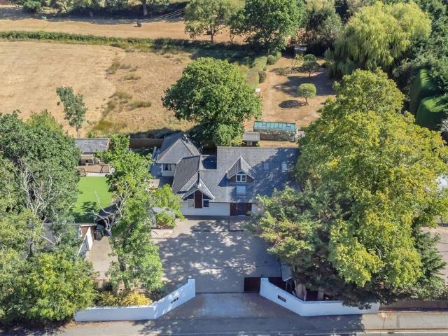 House for sale in Cross In Hand, East Sussex