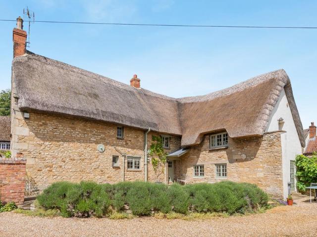 House for sale in Geddington, North Northamptonshire