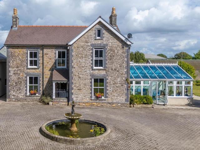 House for sale in Clunderwen, Wales