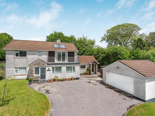 House for sale in Weir Quay, Devon