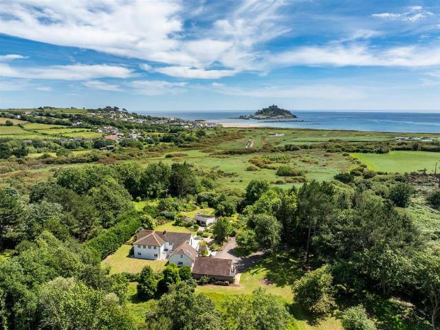 House for sale in Marazion, Cornwall