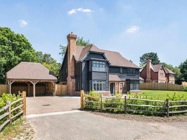 House for sale in Cross In Hand, East Sussex