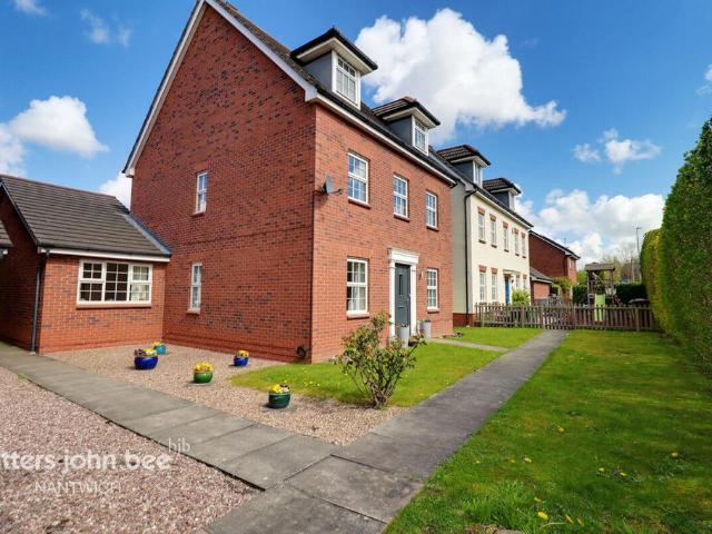 House for sale in Stapeley and District, Willaston
