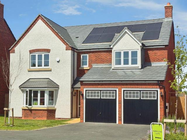 House for sale in Gun Hill, Warwickshire