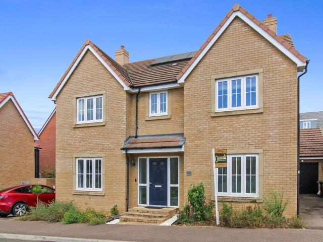 House for sale in Stoke Hammond, Buckinghamshire